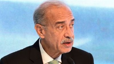 الجريدة الرسمية تنشر 4 قرارات لرئيس الوزراء السابق بزيادة الأجر المكمل للعاملين بهذه الوزارات