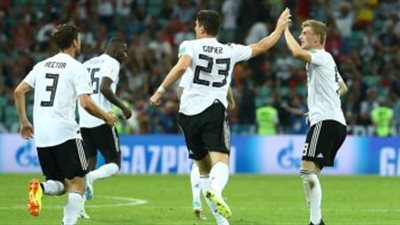 بالفيديو| فى الوقت القاتل.. ألمانيا تفوز على السويد 1/2