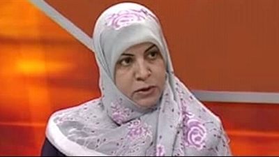 برلمانيةعراقية تطالب بالغاء رواتب المعلمين اثناء العطله الصيفية