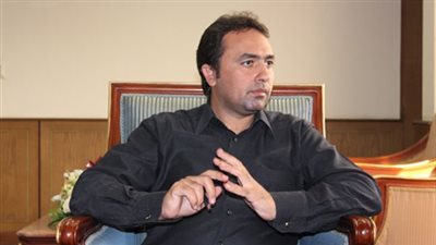 المعلمون يطالبون نائب الوزير لشؤن المعلمين بقرارات تعيد حقوقهم المهدره.. 