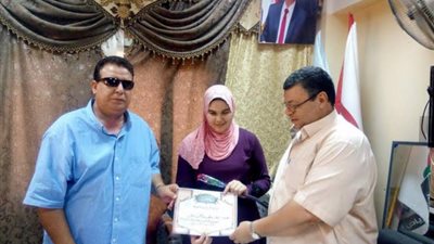 إدارة الرياض تكرم طالبة التعليم الفنى الحاصلة على المركز التاسع