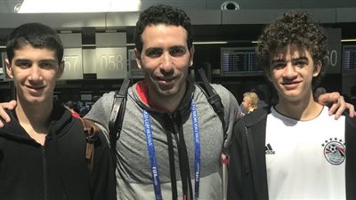 للجماعة وجوه كثيرة | أبوتريكه رجل الإخوان داخل المستطيل الأخضر..  رفع شعار