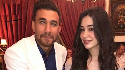 تريزيجيه يحتفل بخطوبته قبل السفر الى تركيا