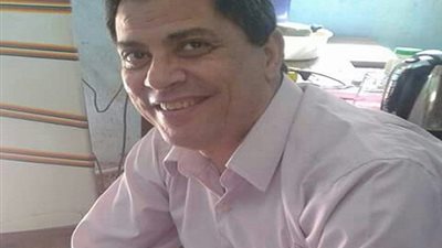 الحسينى : ذهاب المعلم الى المدرسة فى الاجازة الصيفية مسرحية هزلية فى نظام عقيم وعجيب