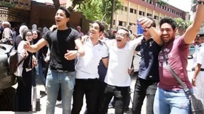 بالصور.. أسماء أوائل الثانوية العامة 