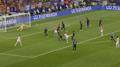 إيفان بيريشيتش يسجل هدف التعادل لكرواتيا أمام فرنسا.. فيديو