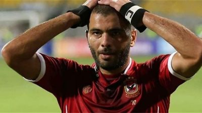 عماد متعب يعتزل كرة القدم لهذه الاسباب 