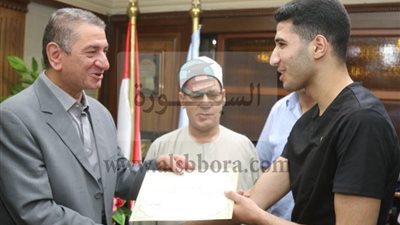 محافظ كفرالشيخ يكرم أوائل الجمهورية فى الثانوية الأزهرية
