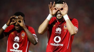 أزارو وأجايى يقودان هجوم الأهلي أمام تاون شيب