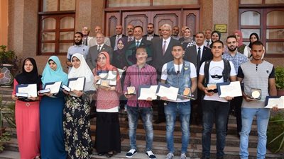 جامعة المنوفية تكرم أوائل الثانوية والدبلومات الفنية ومتحدي الإعاقة