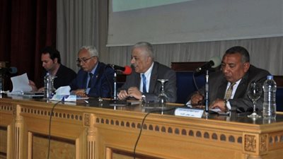 شوقي : لم تعد لدينا رفاهية الوقت.. و الدراسة ستبدأ1/9 المقبل