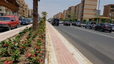 رئيس جهاز القاهرة الجديدة: توسعة وتطوير محورى 77 وجمال عبدالناصر للحد من التكدسات المرورية