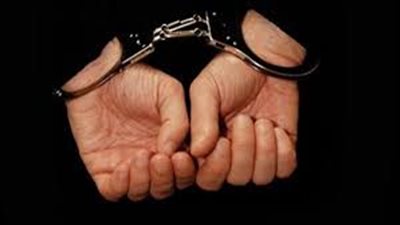 فصل موظفة بالتعليم عينت ابنتها واخرين بوظيفة معلم مساعد..وحجبت 4641 لهم الحق فى التعين