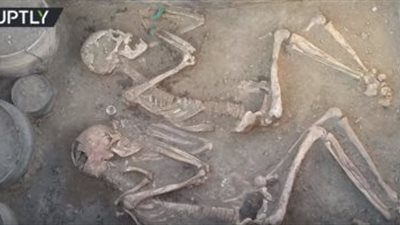 بالصور.. العثور على قبر 