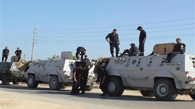مصر تحارب الإرهاب.. مقتل 11 إرهابي في اشتباكات مع الشرطة بالعريش