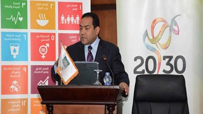 بالفيديو.. رئيس التنظيم والإدارة:زيادة ساعات العمل في الجهات الحكومية بتطبيق نظام الشفتات