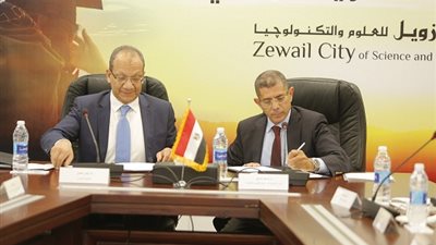 مدينه زويل للعلوم والتكنولوجيا وبنك الكويت الوطني يوقعان برتوكول تعاون لتمويل 10 منح دراسية لطلاب المدينة لمدة 5 سنوات