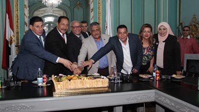 جامعة عين شمس تحتفل بالدكتور فتحي الشرقاوي