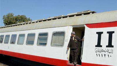 عاجل.. توقف حركة قطارات الصعيد