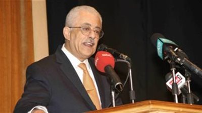 محمد عمر: رفع الظلم عن معلمي المرحلة الابتدائية.. و تمييز معلمي رياض الأطفال والمراحل الأولي بحافز مادي .. وتدوير انتداب المعلمين للعمل بديوان عام الوزارة كإعارة داخلية.. أبرز مطالب المعلمين