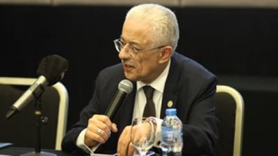 التعليم تضبط طالبا بلجنة الثانوية بالجيزة لتصويره أسئلة امتحان الجغرافيا