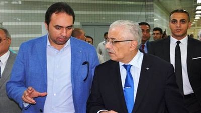 عاجل| محمد عمر يكشف عن تفاصيل زيادة مرتبات ومكافأت المعلمين التي سيتم إقرارها خلال أيام.. ويؤكد: الزيادات علي مكتب وزير المالية