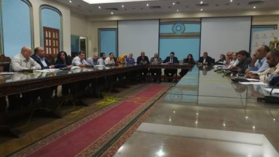 اللقاء الاسبوعى لمحمد عمر بالمعلمين × 8 معلومات   