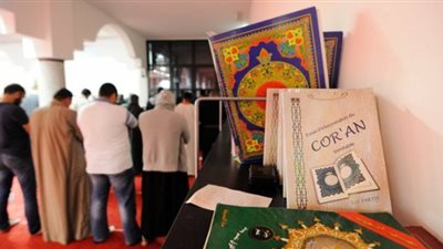 الجارديان: الإسلام سيكون الديانة الأولى في العالم بحلول 2060