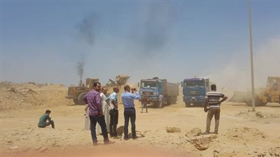  رفع ٣٣ عداد كهرباء لوحدات مخالفة للنشاط السكنى وطرح أعمال رفع المخلفات بالتجمع الخامس