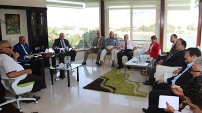 المهن التعليمية: تسهيل وتسريع الإجراءات الإدارية باستخراج الفيزا للمعلمين لأول مرة والحصول على بدل فاقد 