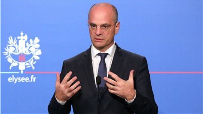 عاجل.. اللغة العربية تغزو المدارس الفرنسية بدعم من وزير التربية 