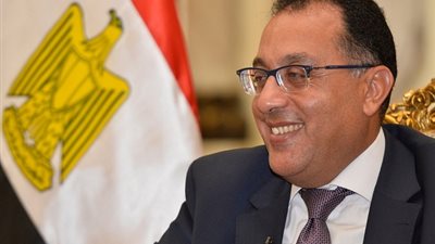 مدبولى: إعفاء من غرامات التأخير بنسب محددة لمدة أشهر فى حالة السداد للوحدات السكنية والإدارية والمهنية والمحال التجارية وقطع الأراضي السكنية والوحدات الشاطئية  