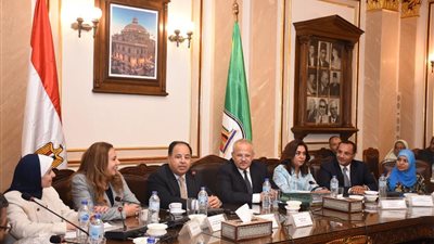 الخشت يستقبل وزير المالية ومحافظ دمياط.. صور