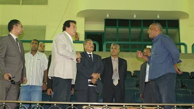 بالصور.. جولة تفقدية لوزير التعليم العالي بجامعة جنوب الوادي