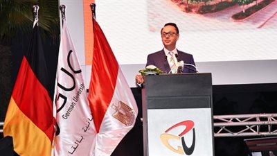 رئيس لجنة لتعليم ببرلمان محلى بألمانيا يطلب جعل أنظمة الجامعة الألمانية إلكترونية.. ومنصور يرد: نعمل بها منذ 2003