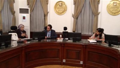 عاجل.. محمد عمر يصدر قرارات هامة فى صالح جميع المعلمين على مستوى الجمهورية