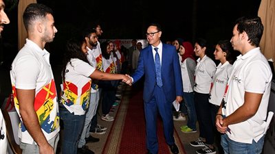 أشرف منصور: أنتم تملكون الطموح والرغبة في التفوق والجامعة الألمانية تمتلك الأليات التي تساعدكم على تحقيق ذلك