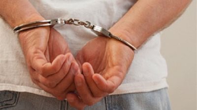 معلمة وزوجها يستوليان على نصف مليون جنيه من المواطنين