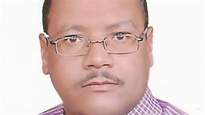 هل الجزاء بخصم يوم من المرتب يؤثر فى ترقية المعلم؟