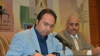 عاجل.. محمد عمر: المعلمون خط أحمر.. ونتخذ أقصى درجات التصدى حفاظًا على حقوق المعلمين 