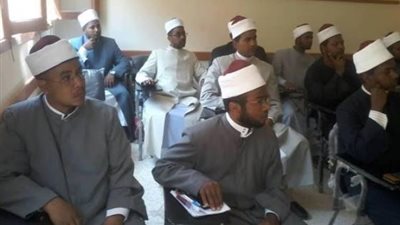 وعظ الأزهر في مقاهي الأقصر لترسيخ قيمة حب الوطن