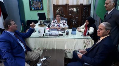 بالصور.. مساعد الوزير لشئون المديريات تتابع المدارس بمحافظة الفيوم