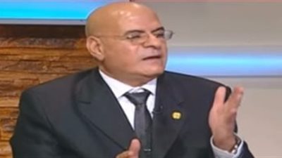 تعليم النواب تطالب بتحسين الوضع المادى للمعلمين 