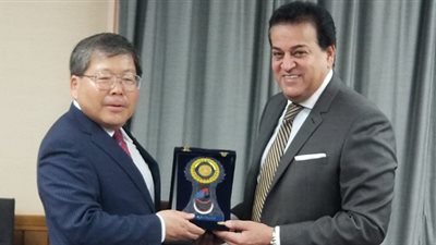 وزير التعليم العالى يزور معهد تكنولوجيا التصنيع بجامعة كيوتو باليابان