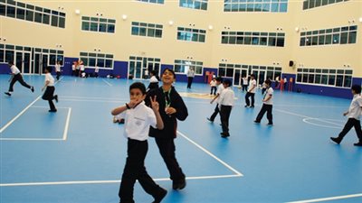 بمرتبات مغرية| الإمارات تعلن عن وظائف جديدة للمعلمين والمعلمات في 7 مواد.. ننشر نص الإعلان