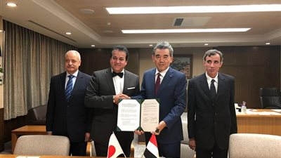 وزير التعليم العالى يوقع بروتوكول تعاون مع جامعة هيروشيما