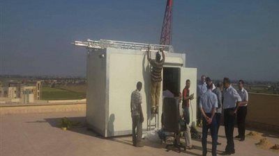 جامعة القاهرة تشارك البيئة في إنشاء أول محطة رصد لحظية لرصد ملوثات الهواء 