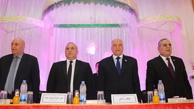 عاجل.. خلف الزناتى يوجه رسائل مهمة الى جميع المعلمين على مستوى الجمهورية