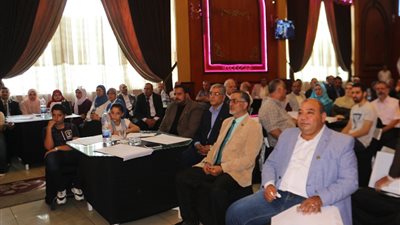 عاجل.. الزناتى: 2019 عام الزيادة للمعلمين.. 15 ألف جنيه قرض حسن.. والميزة التأمينية 23 ألف جنيه.. تعرف على التفاصيل