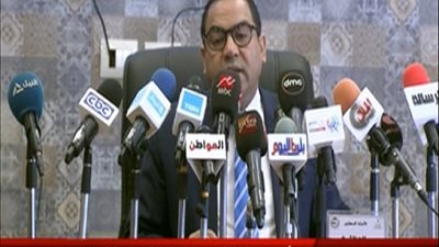 رئيس التنظيم والادارة : هؤلاء الموظفين سيتم شطبهم من كشوف الرواتب فورا ..و استطلاع خدمات الوقت يناير المقبل 